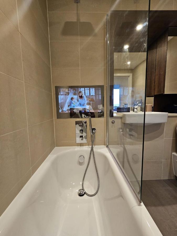 Leilighet 2 Bed Luxurious Canary Wharf