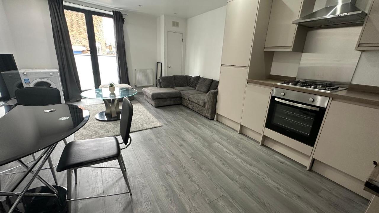 1 Bedroom Flat In Elephant And Castle Zone 1 Apartment London