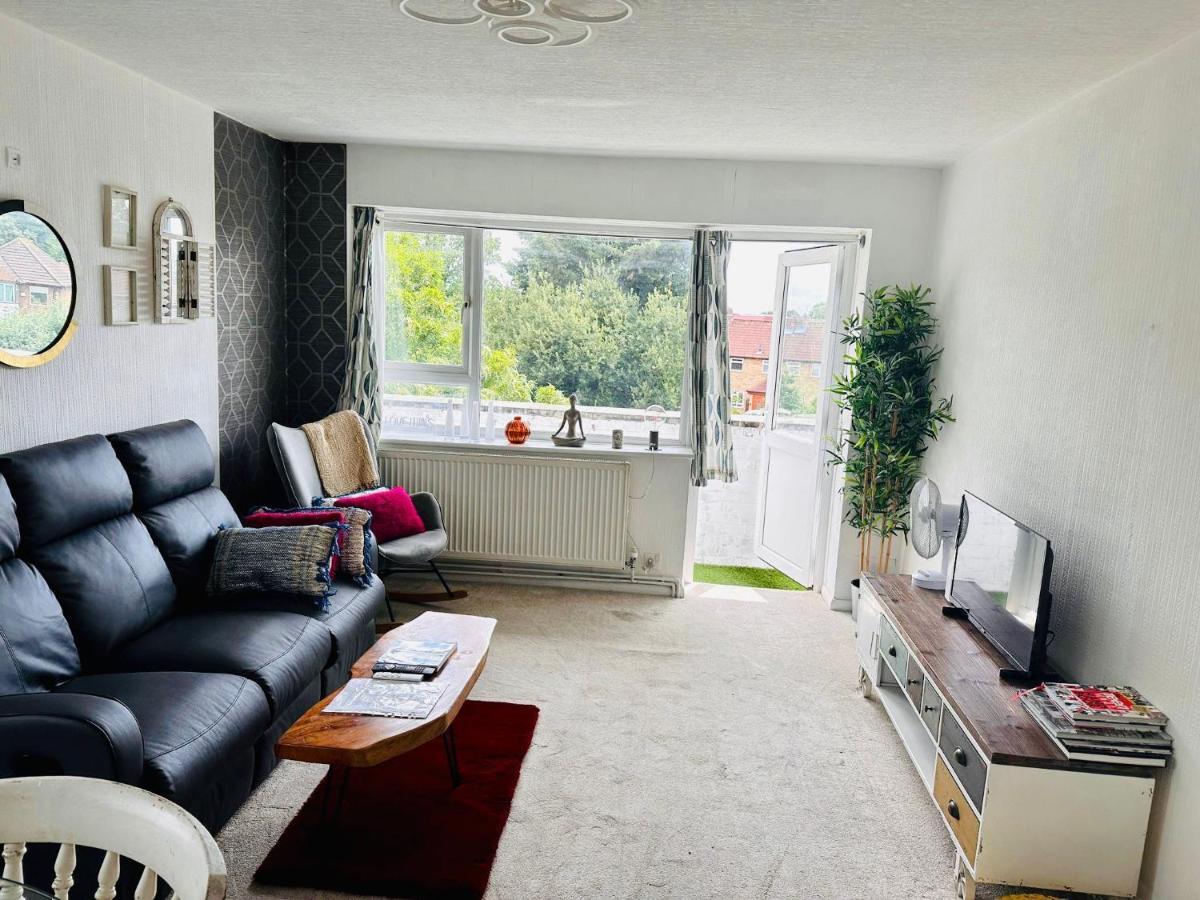 Spacious 2 Bedroom Flat 20mins To Oxford Street By Tube Lägenhet