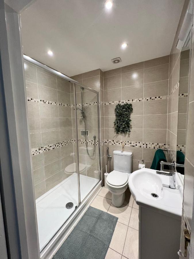 Bright & Spacious 1 Bed Steps From Hyde Park Appartement Londres