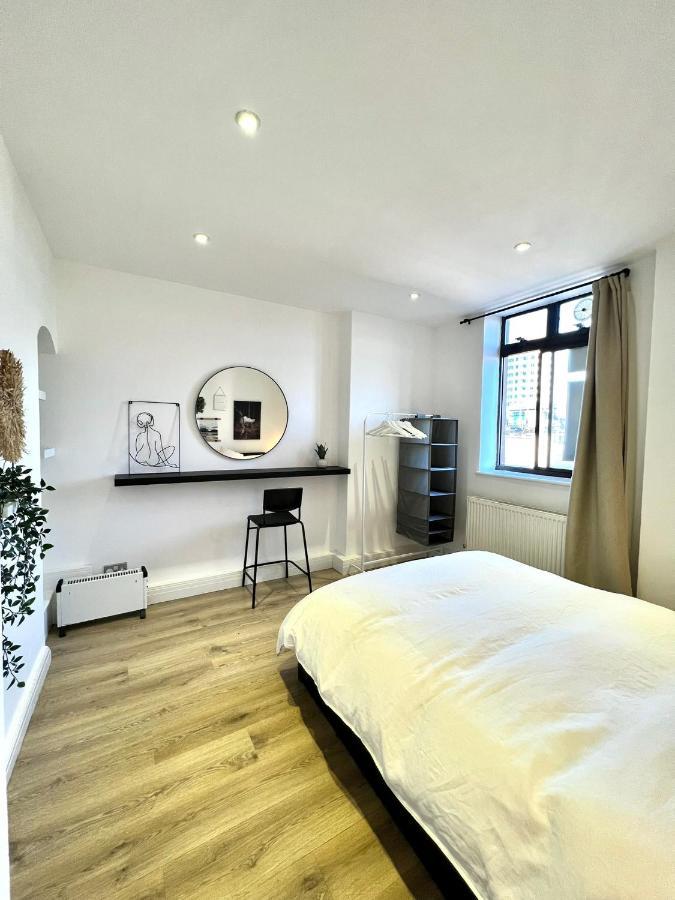 Appartamento Bright & Spacious 1 Bed Steps From Hyde Park *