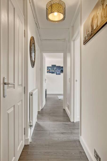 Hidden Gem In Battersea W/ Free Parking London
