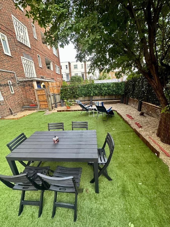 Shoreditch R2 Guest house *