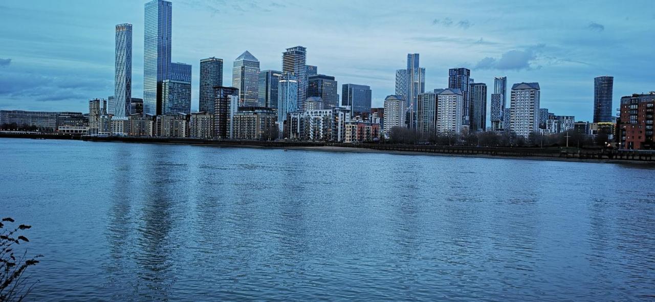 Privat overnatting Stunning Massive Bedroom +direct Thames River View *