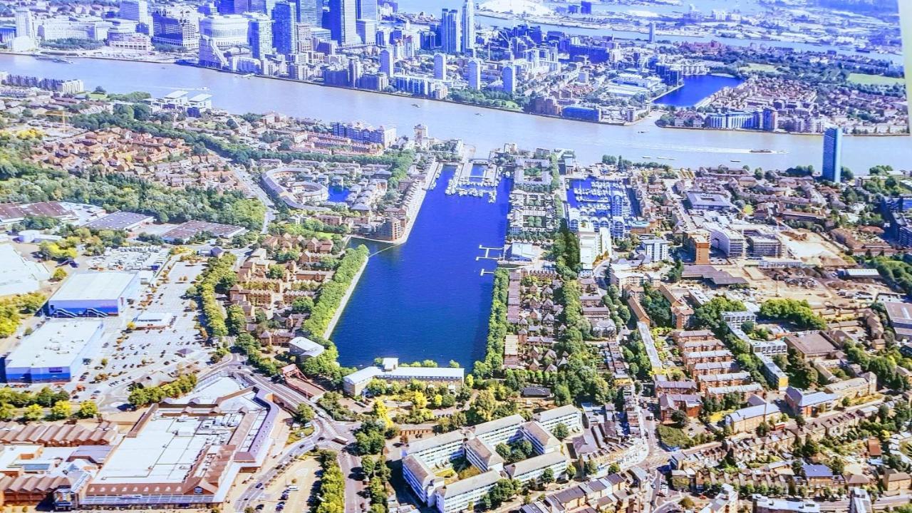 Alloggio in famiglia Stunning Massive Bedroom +direct Thames River View Londra