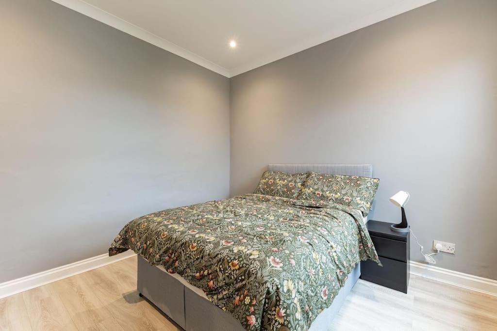 Cozy 3-bedroom Flat In Willesden Apartment