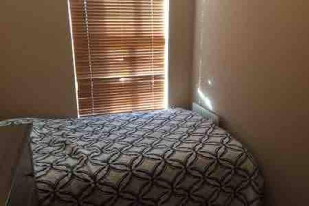 Sw19 2 Bed 2 Bath Private Flat Appartement