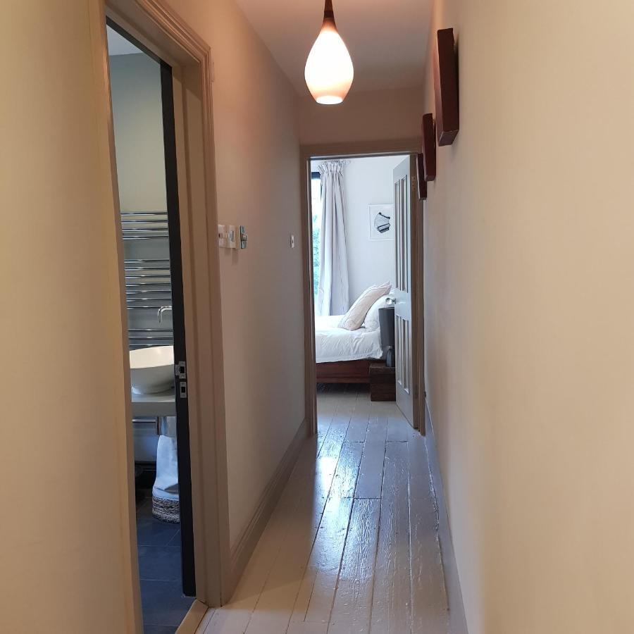 Beautiful Private In Queens Park Townhouse Privat overnatting London