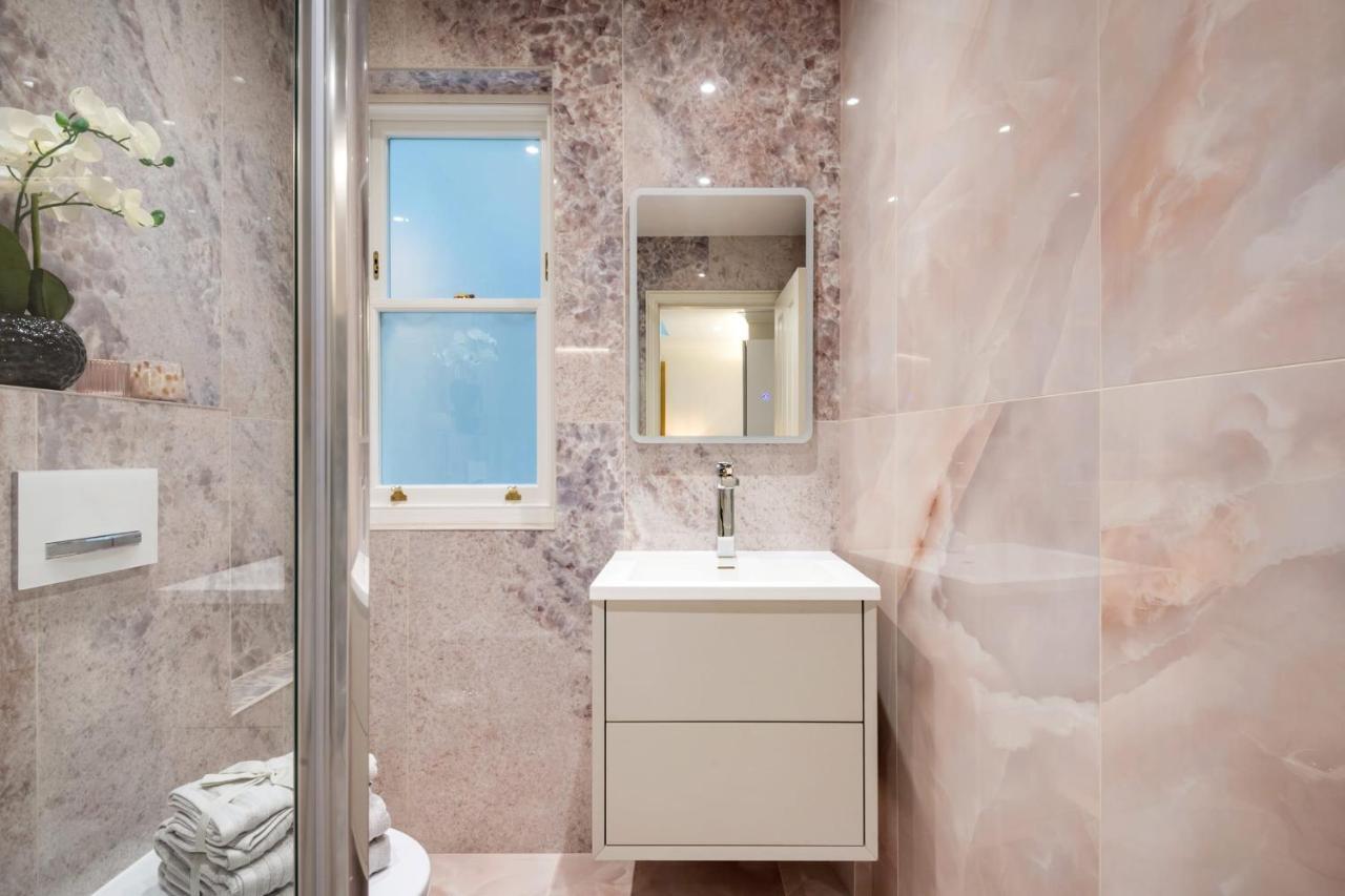 Marble Arch 2-hosted By Sweetstay Apartment London