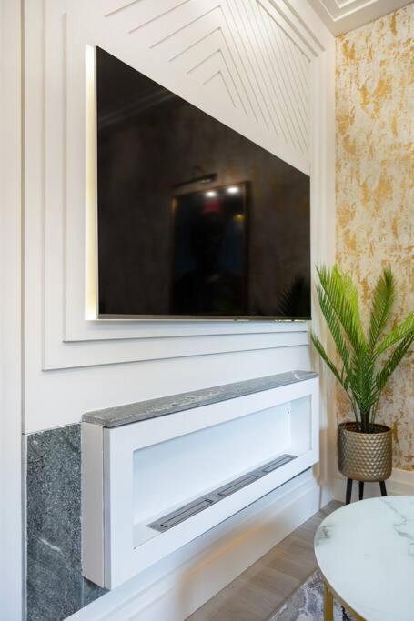 1lsr - High-end Luxury 2 Bed Designer London
