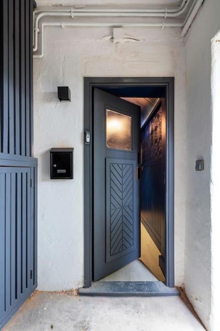 1lsr - High-end Luxury 2 Bed Designer Apartment *