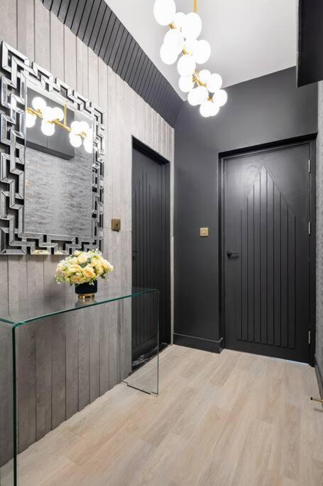 1lsr - High-end Luxury 2 Bed Designer Leilighet