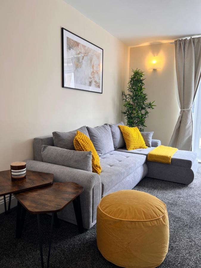 Semesterbostad Arte Serviced Stratford - 3 Bedrooms 2 Bathrooms London, Stratford, Maryland, Free Parking, Garden, Weekly Or Monthly - Up To 8 Guests *