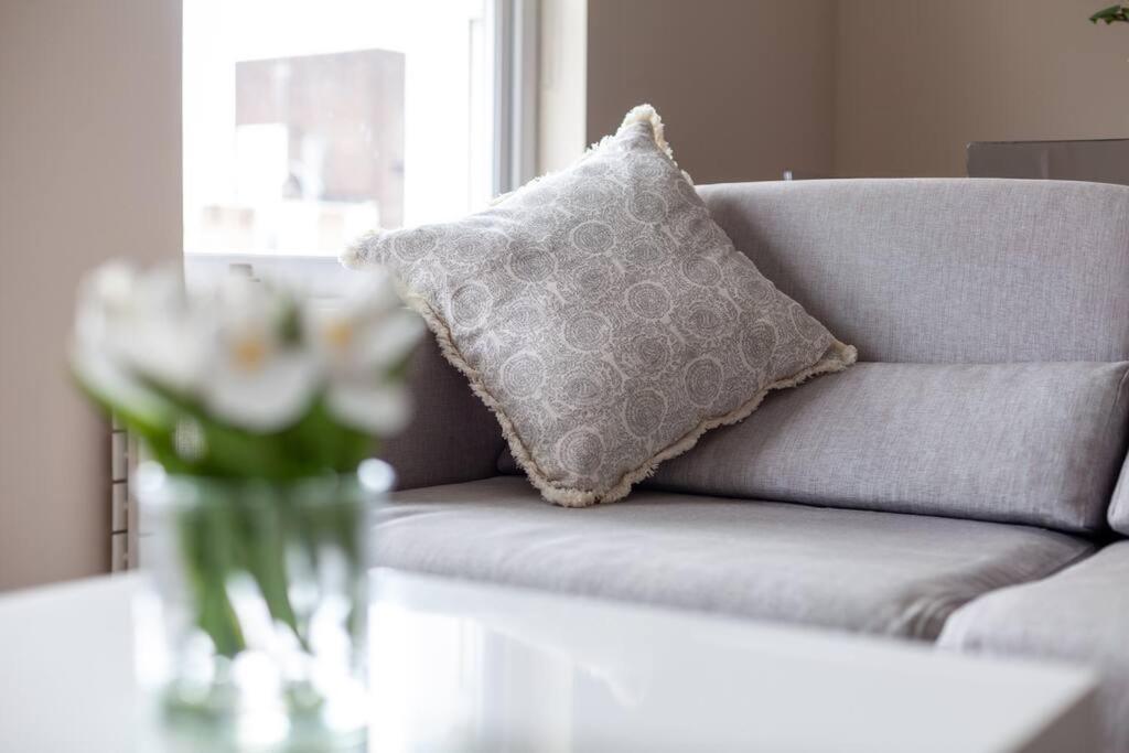 Apartment Spacious Modern One Bedroom Flat In Chelsea *