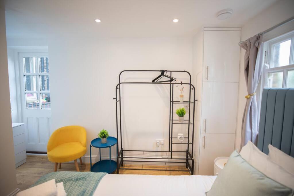 Perfect Location 4bed 2 Bath Spacious * Londra