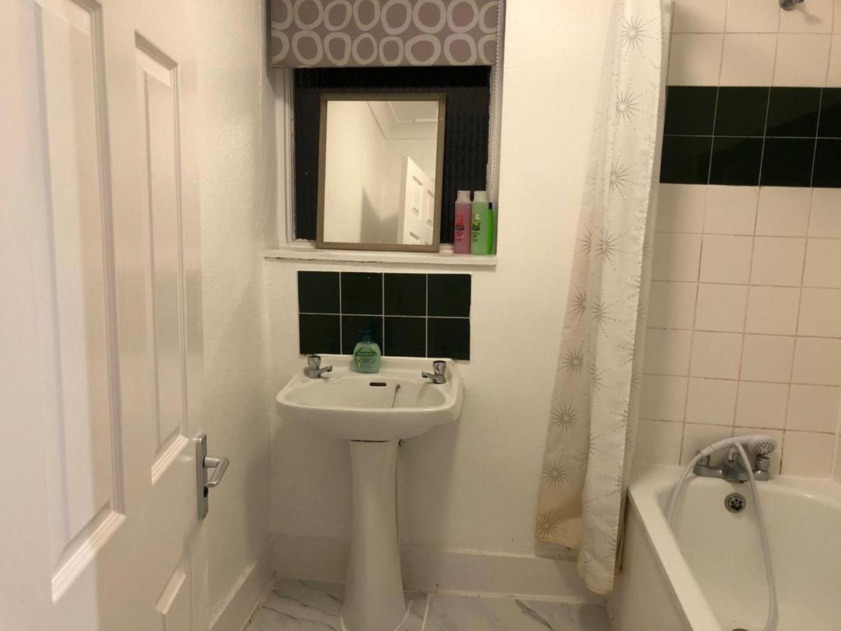 East 2 Bedroom Lejlighed *