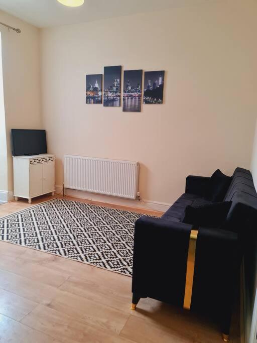 Spacious One Bedroom Appartamento Londra