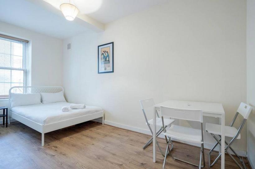 Séjour chez l'habitant Aplacetostay Apartment, Zone 1 Cov Londres