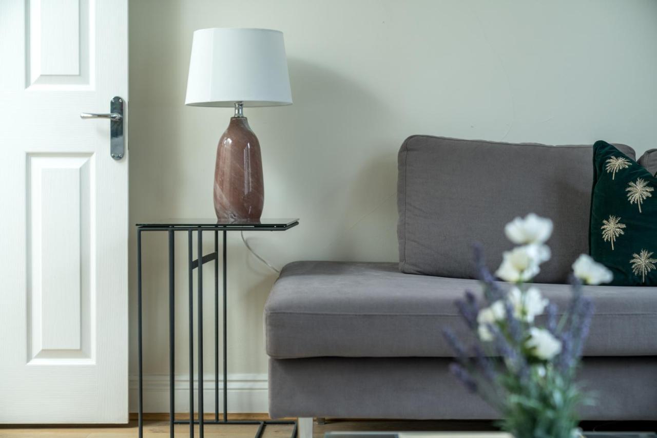 Lägenhet Luxury 2 Bedroom On Portobello Road