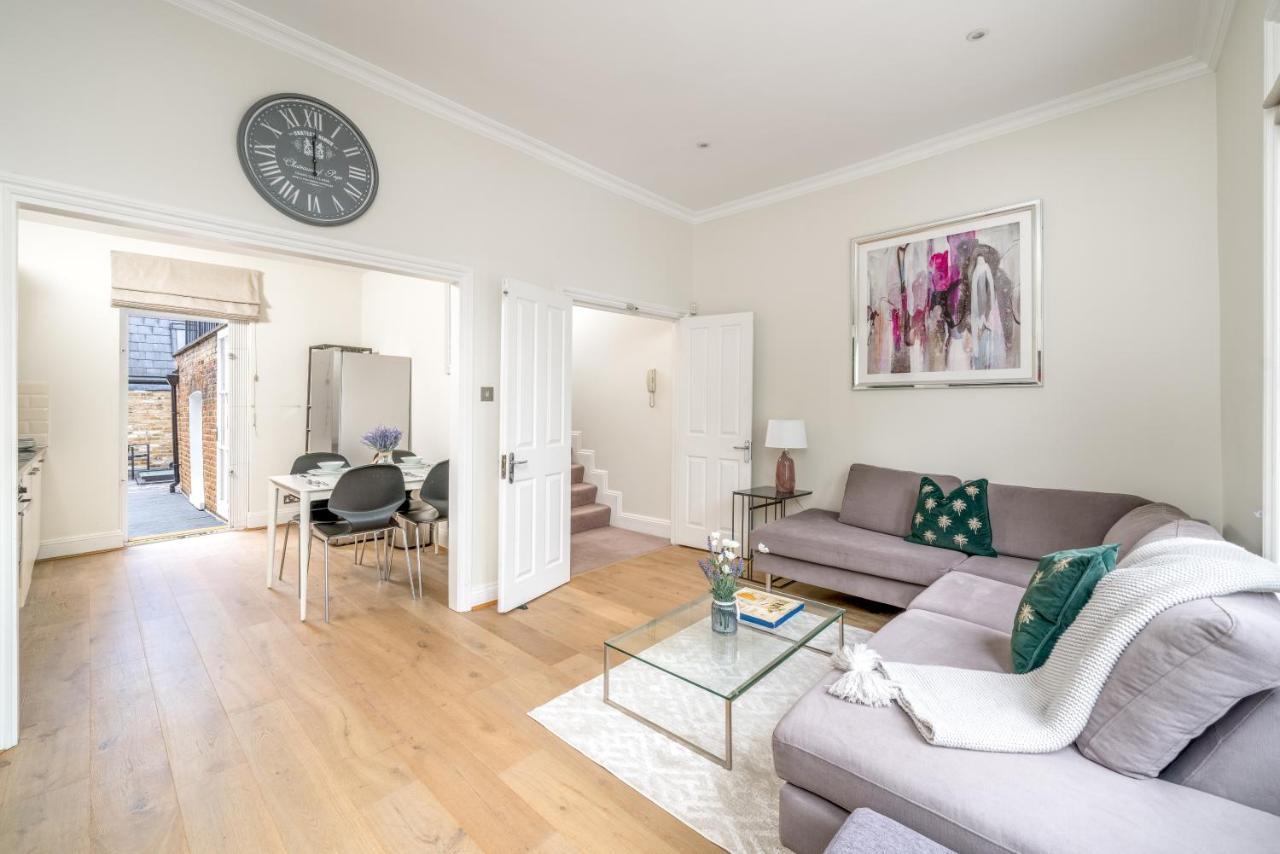 Luxury 2 Bedroom On Portobello Road Lägenhet