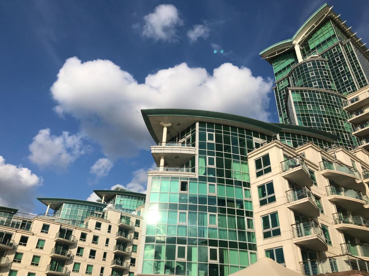Cosy Private With Private Bathroom In A River View Flat Accommodatie bij particulieren Londen