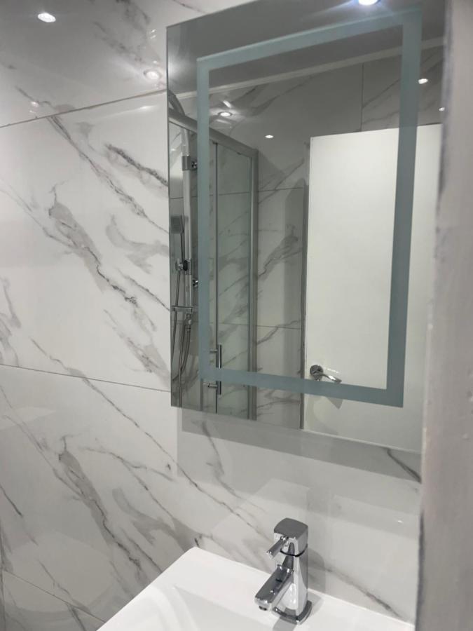 Newly Renovated In Acton Lägenhet *