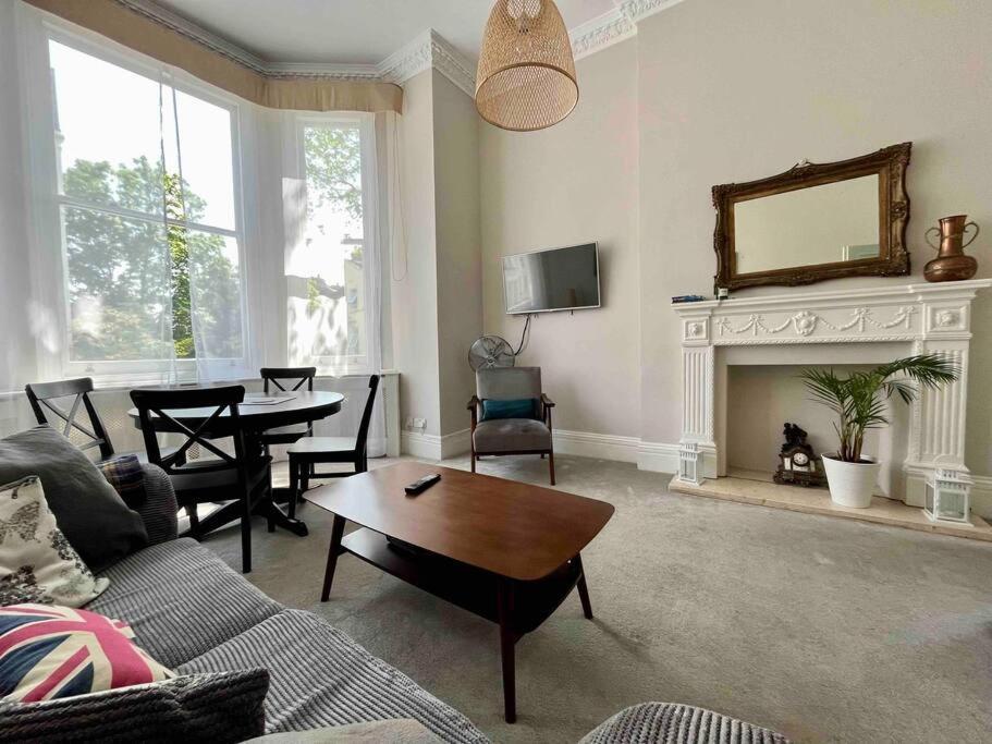 Appartamento Wonderful In Earl's Court *