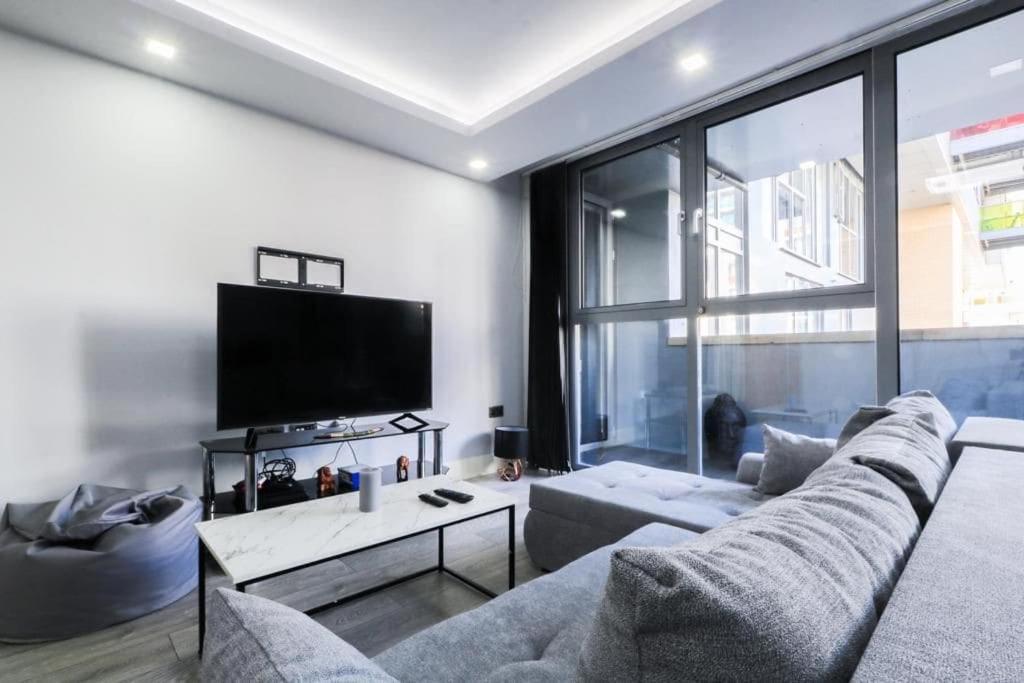 Modern Stunning Flat In Hackney Leilighet