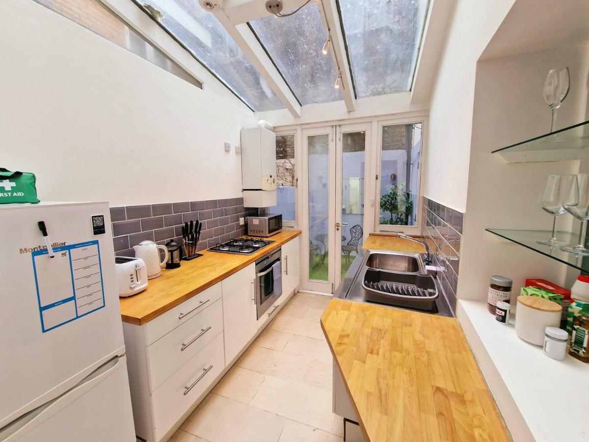 Beautiful Hyde Park Flat By Lancaster Gate Station With Private Back Patio Apartment