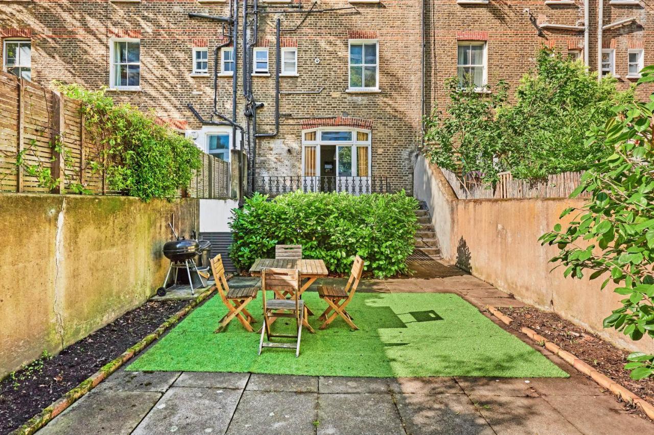 Stylish Garden Flat In Kensington Olympia Lägenhet London