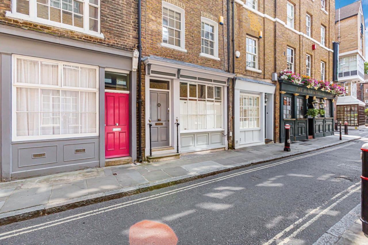 Charming 4 Bed Town House With Roof Terrace Feriehus London