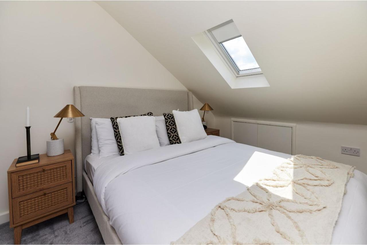 The Battersea Crib - Dazzling 3bdr Flat With Garden Apartment *