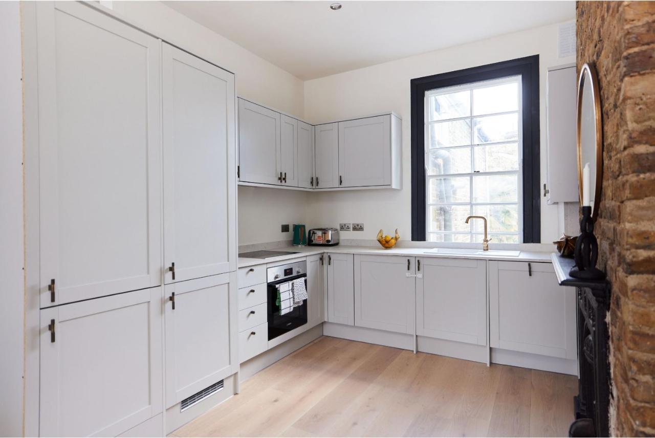 The Battersea Crib - Dazzling 3bdr Flat With Garden Apartment *
