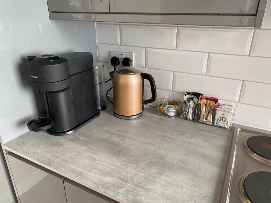 2 Bedroom Flat In Kensington.
