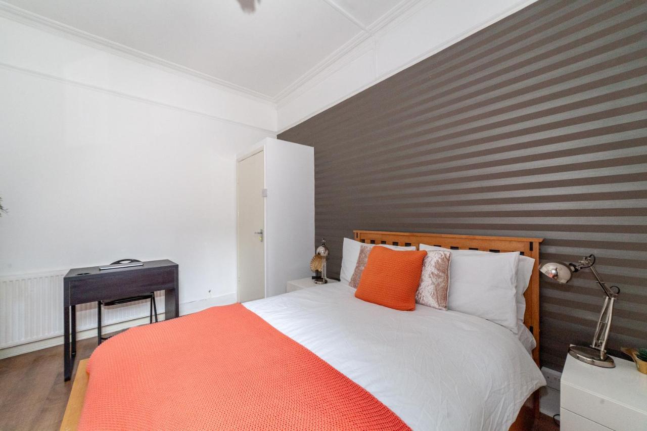 The Orange Garden 2 Bed Serviced Near Notting Hill Portobello Market Londen