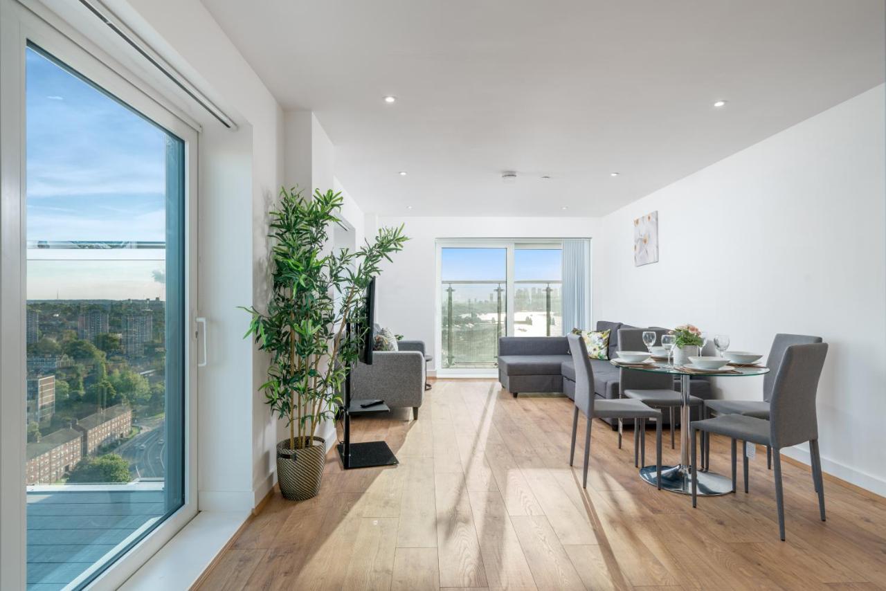 Skyvillion - River Thames Floor By Woolwich Ferry, Mins To Excel, O2 Arena , Airport With Parking Appartement