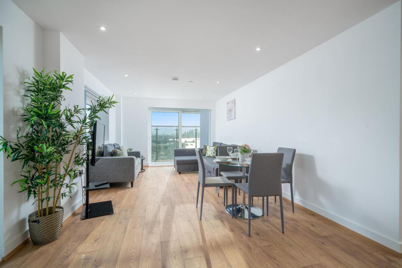 Skyvillion - River Thames Floor By Woolwich Ferry, Mins To Excel, O2 Arena , Airport With Parking Londen