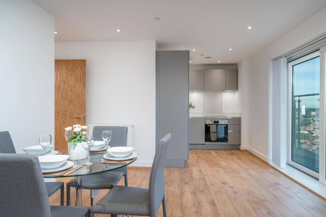 Appartement Skyvillion - River Thames Floor By Woolwich Ferry, Mins To Excel, O2 Arena , Airport With Parking *