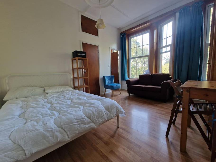 Lejlighed Bright Well Located Flat *