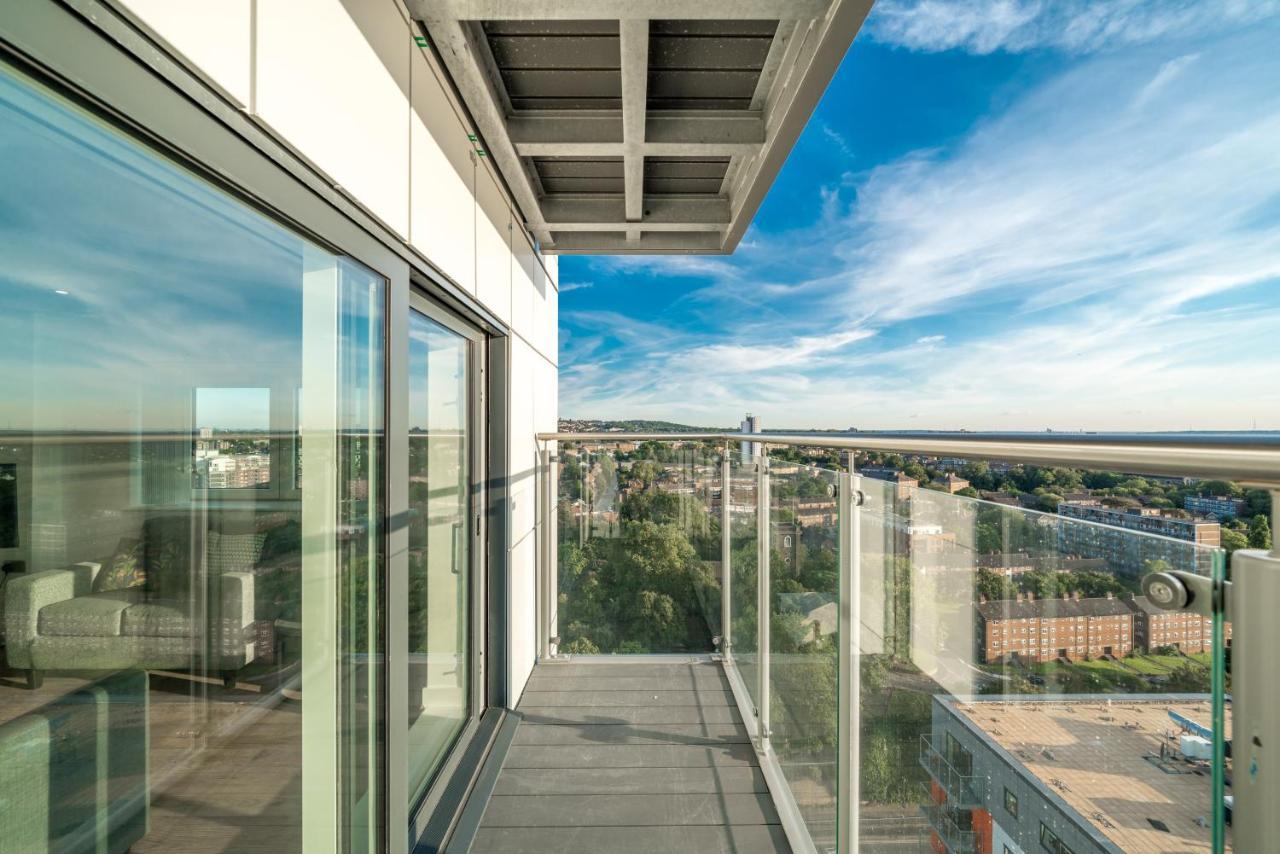Appartement Skyvillion - River Thames Floor By Woolwich Ferry, Mins To Excel, O2 Arena , Airport With Parking *