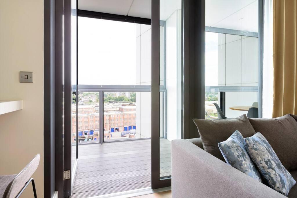 Amazing Penthouse Flat - Battersea - Nine Elms Lägenhet *