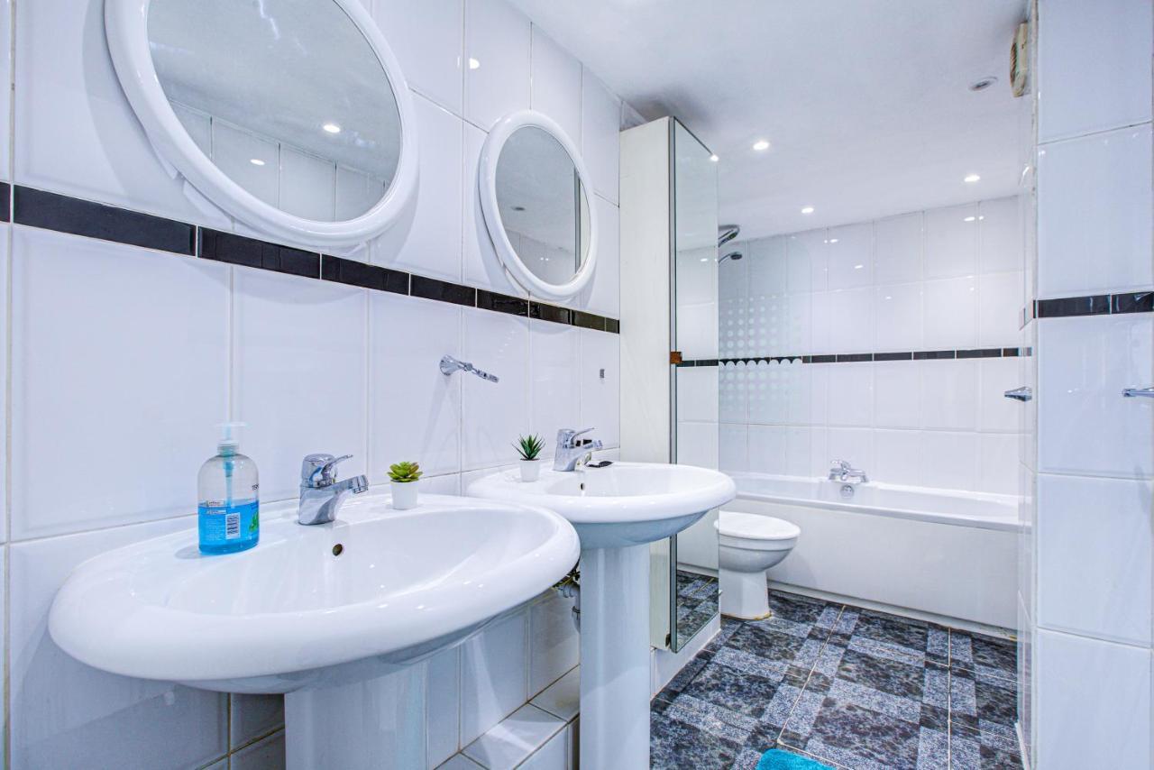 Appartement Beautiful 4-bedroom 5-bath House In