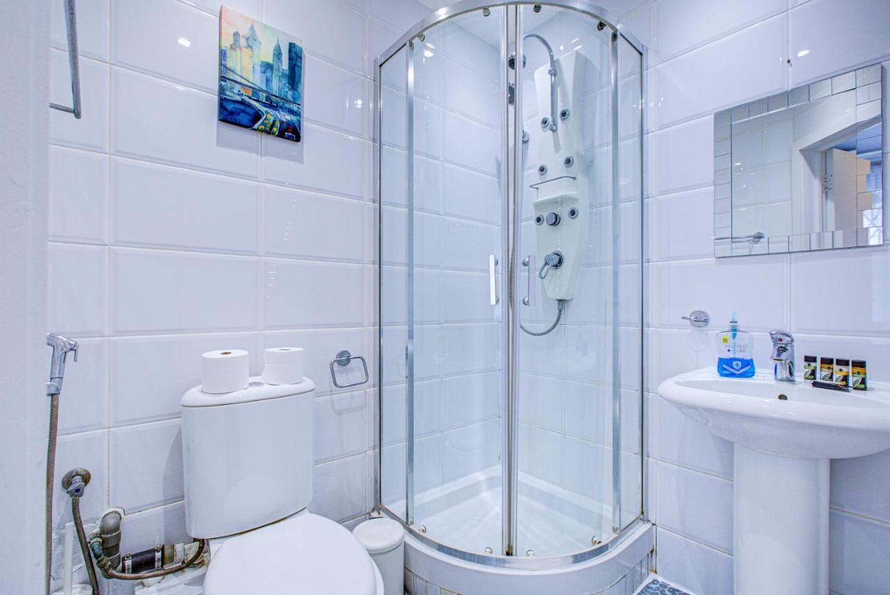 Appartement Beautiful 4-bedroom 5-bath House In