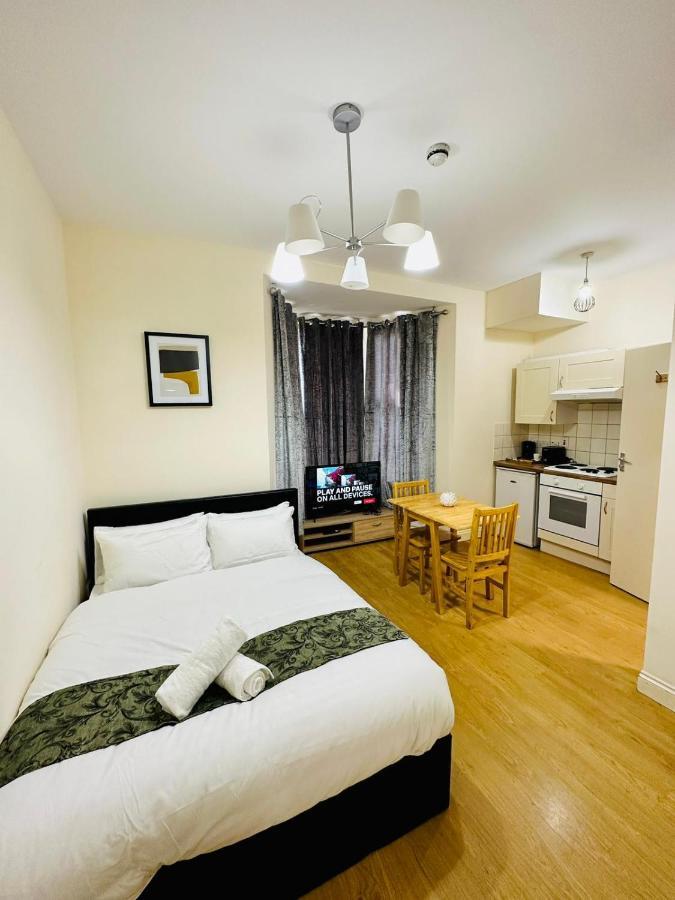 Premium Studio Flat 02 Near Tower Bridge * London