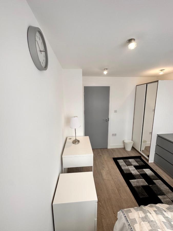 Gasthuis Double And Single In Bromley By Bow Londen