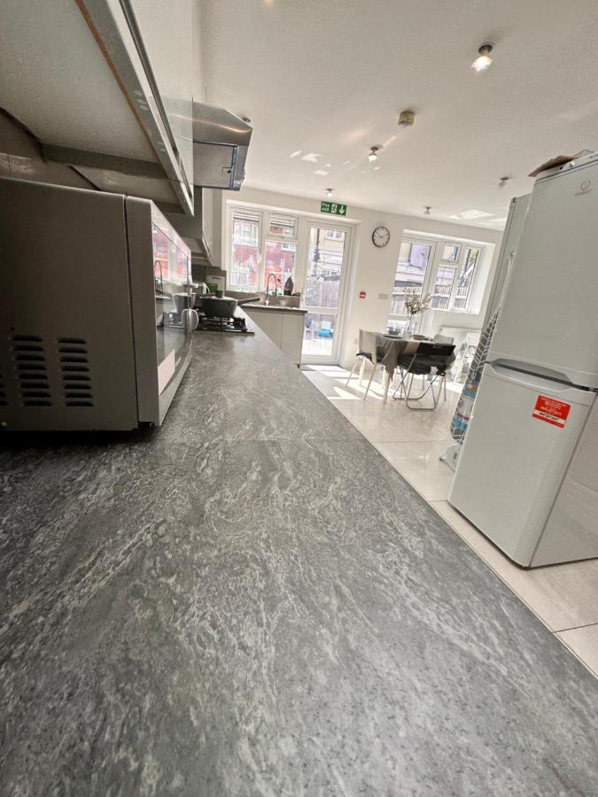 Double And Single In Bromley By Bow Gasthuis *