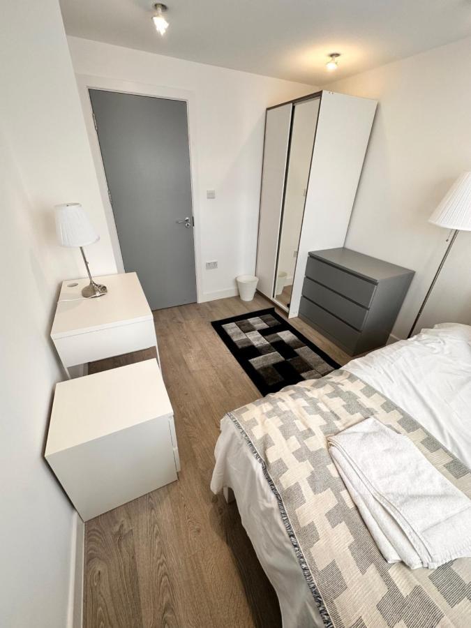 Double And Single In Bromley By Bow Gasthuis *