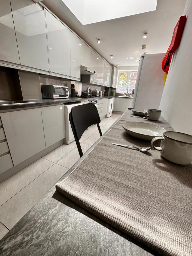 Double And Single In Bromley By Bow Gasthuis *