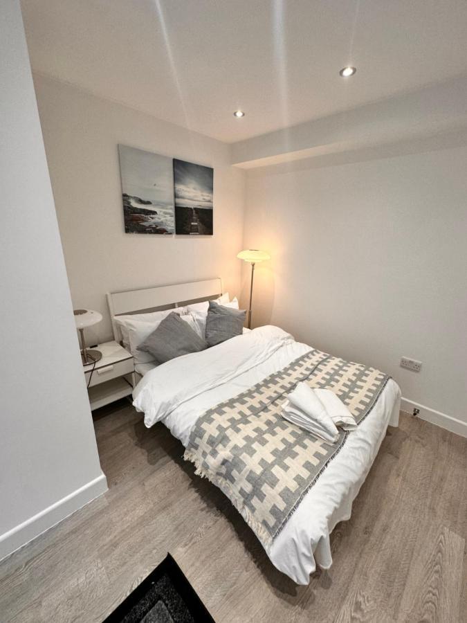 Gasthuis Double And Single In Bromley By Bow Londen