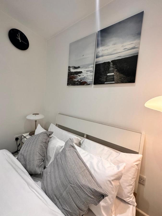 Double And Single In Bromley By Bow Gasthuis Londen
